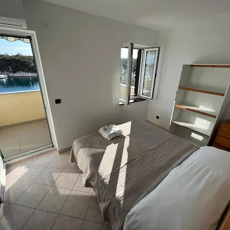 Beachfront Lovro By Pag Tours