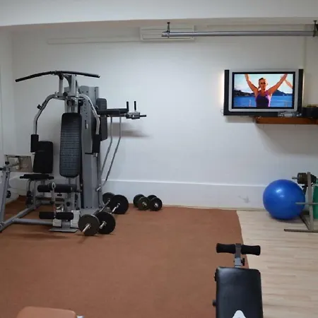 Beachfront Lovro By Pag Tours 4* Šimuni