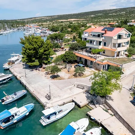 Beachfront Lovro By Pag Tours 4*