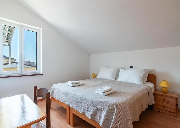 Beachfront Lovro By Pag Tours Simuni