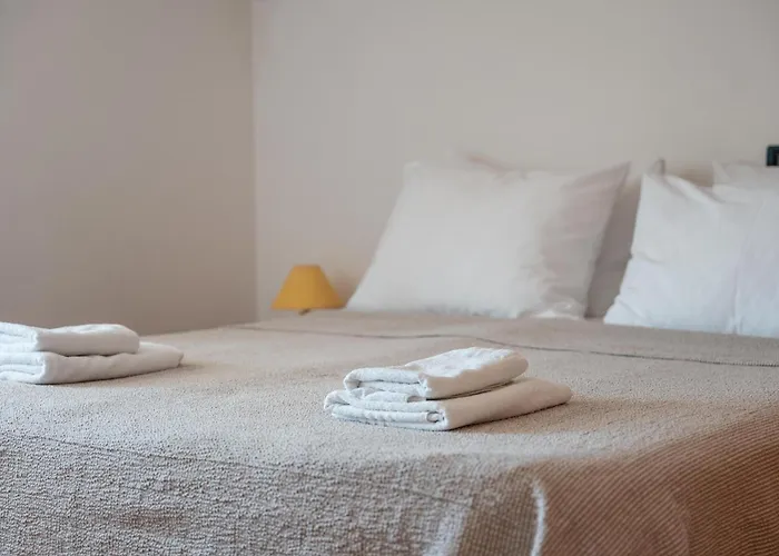 Guest house Beachfront Lovro By Pag Tours Simuni