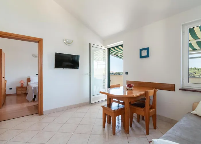 Beachfront Lovro By Pag Tours Guest house