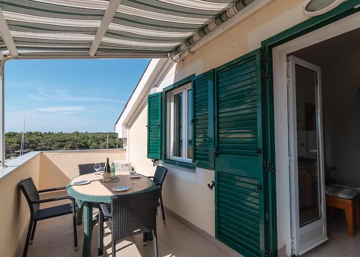 Beachfront Lovro By Pag Tours 4*