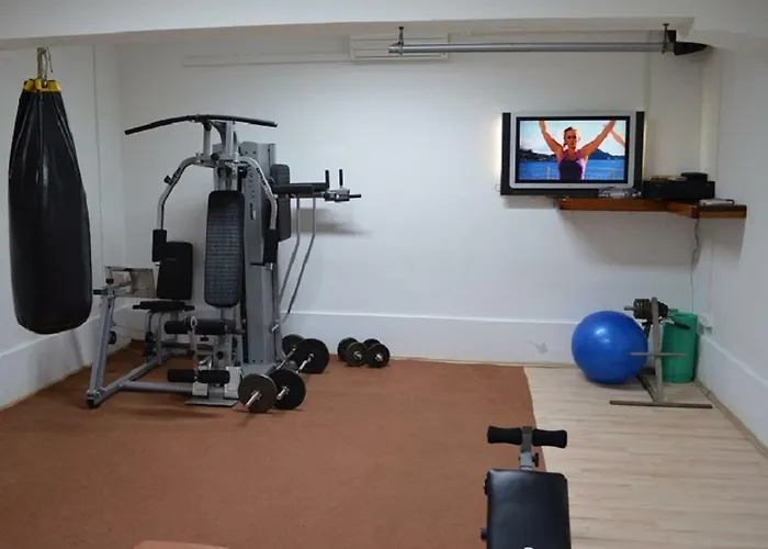 Beachfront Lovro By Pag Tours 4* Simuni